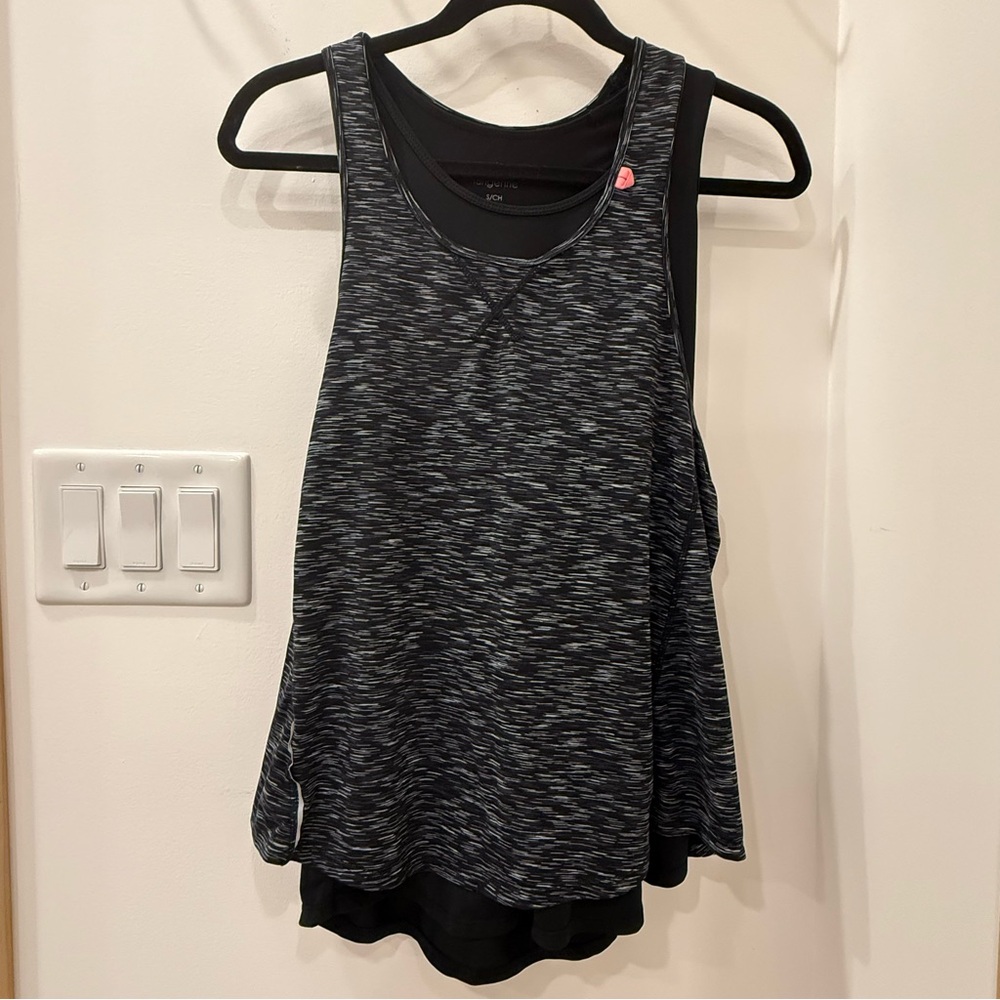 ✅5/$25 Tangerine size small double layered Activewear Razorback tank top guc
